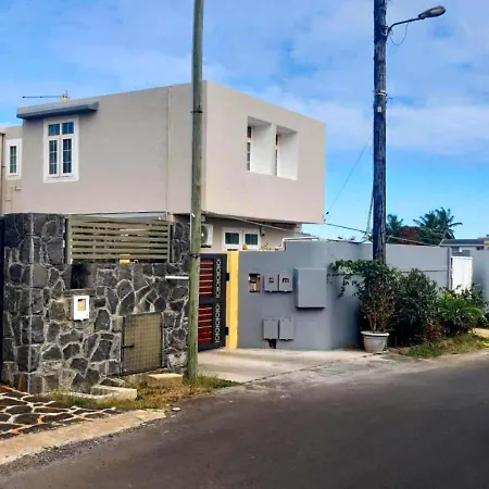 R Garden Studio 1 - Ensuite Avec Acces Prive Et Independant Baie-du-Tombeau Exterior photo