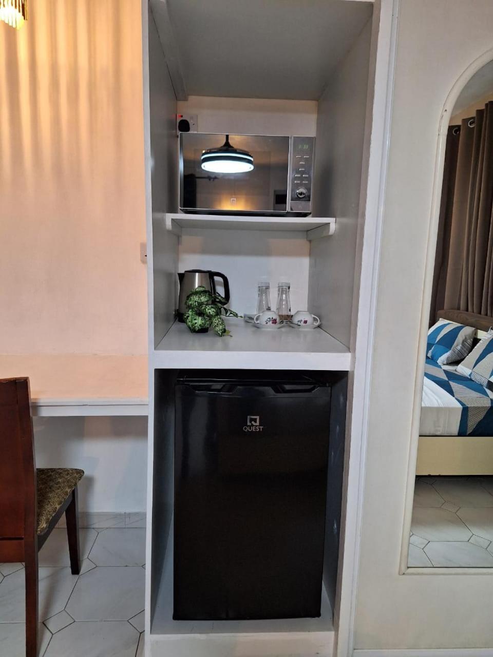 R Garden 1 - Ensuite Avec Acces Prive Et Independant * Baie-du-Tombeau